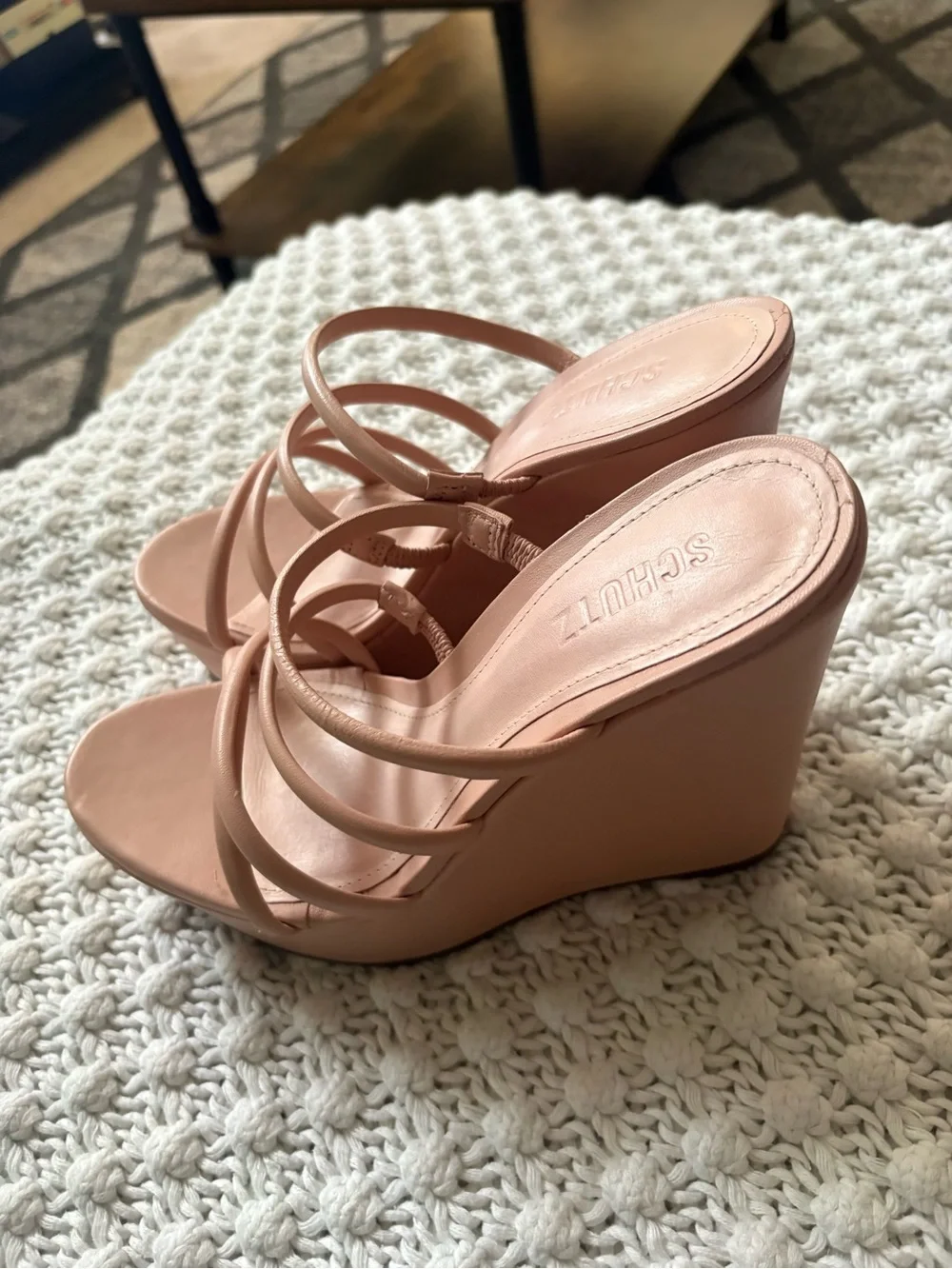 Schutz Cari Platform Wedge Sandals in rose color NEW SIZE 8B